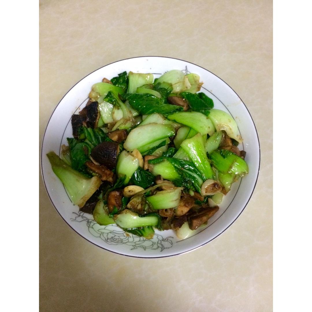 老丁的私房菜-香菇炒油菜