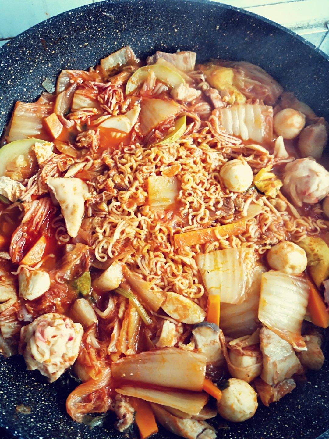 辣白菜炒五花肉