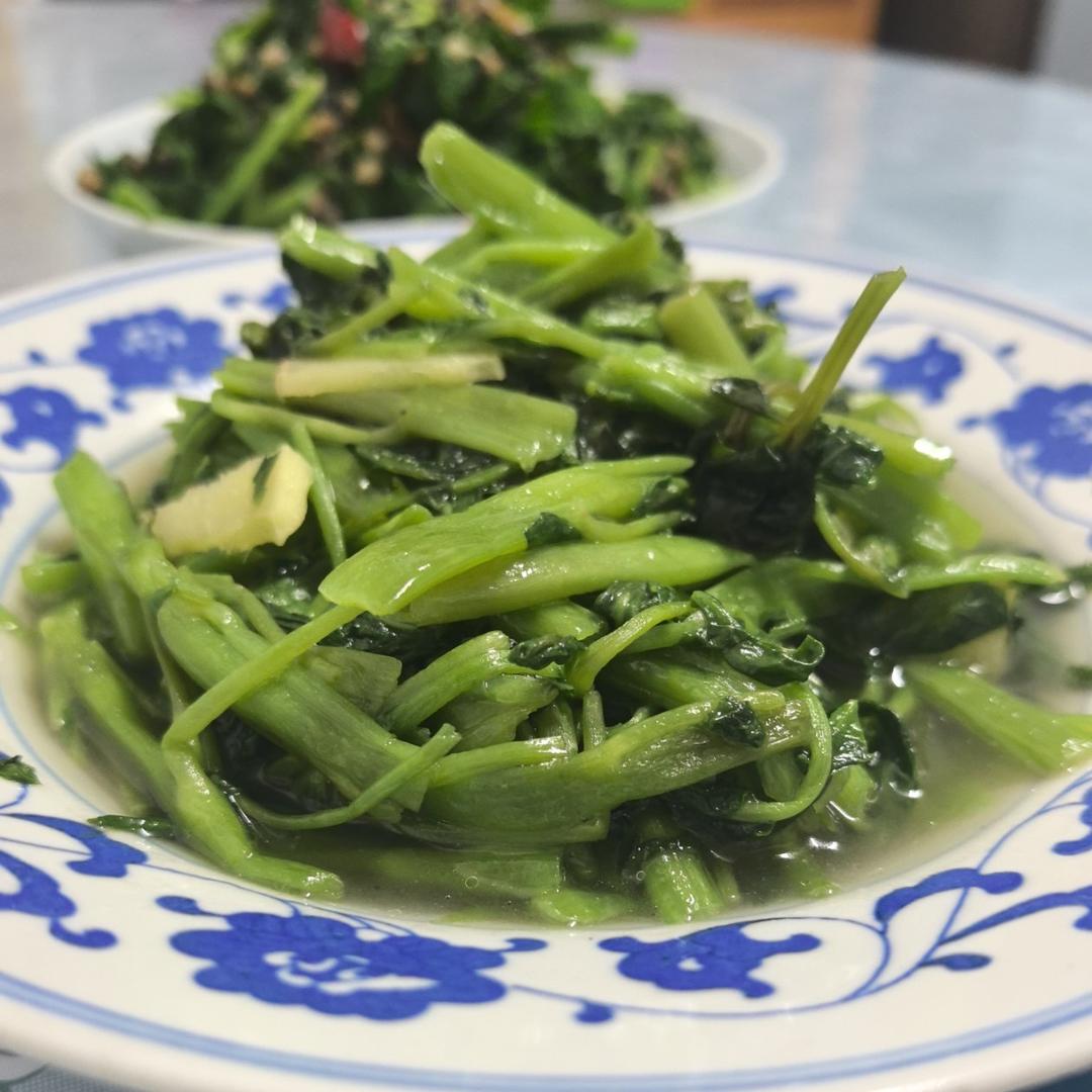 清炒空心菜