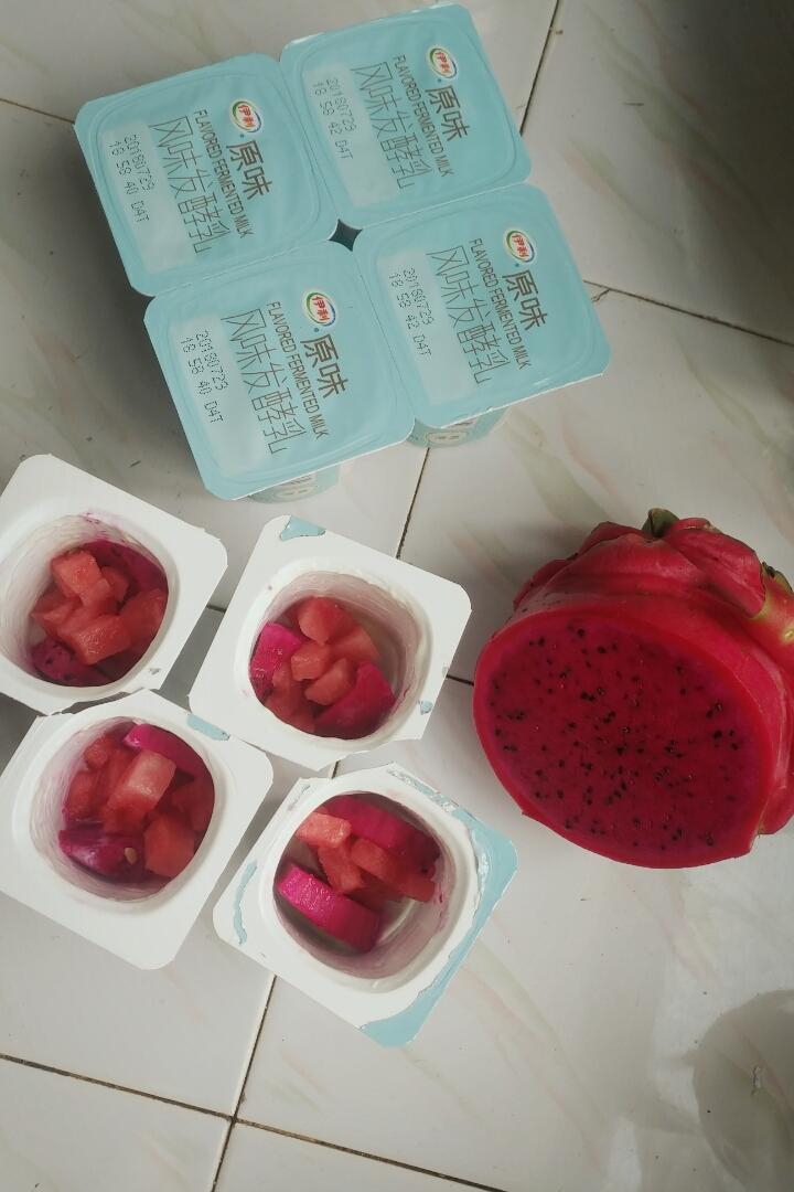 酸奶棒冰（琴姐）