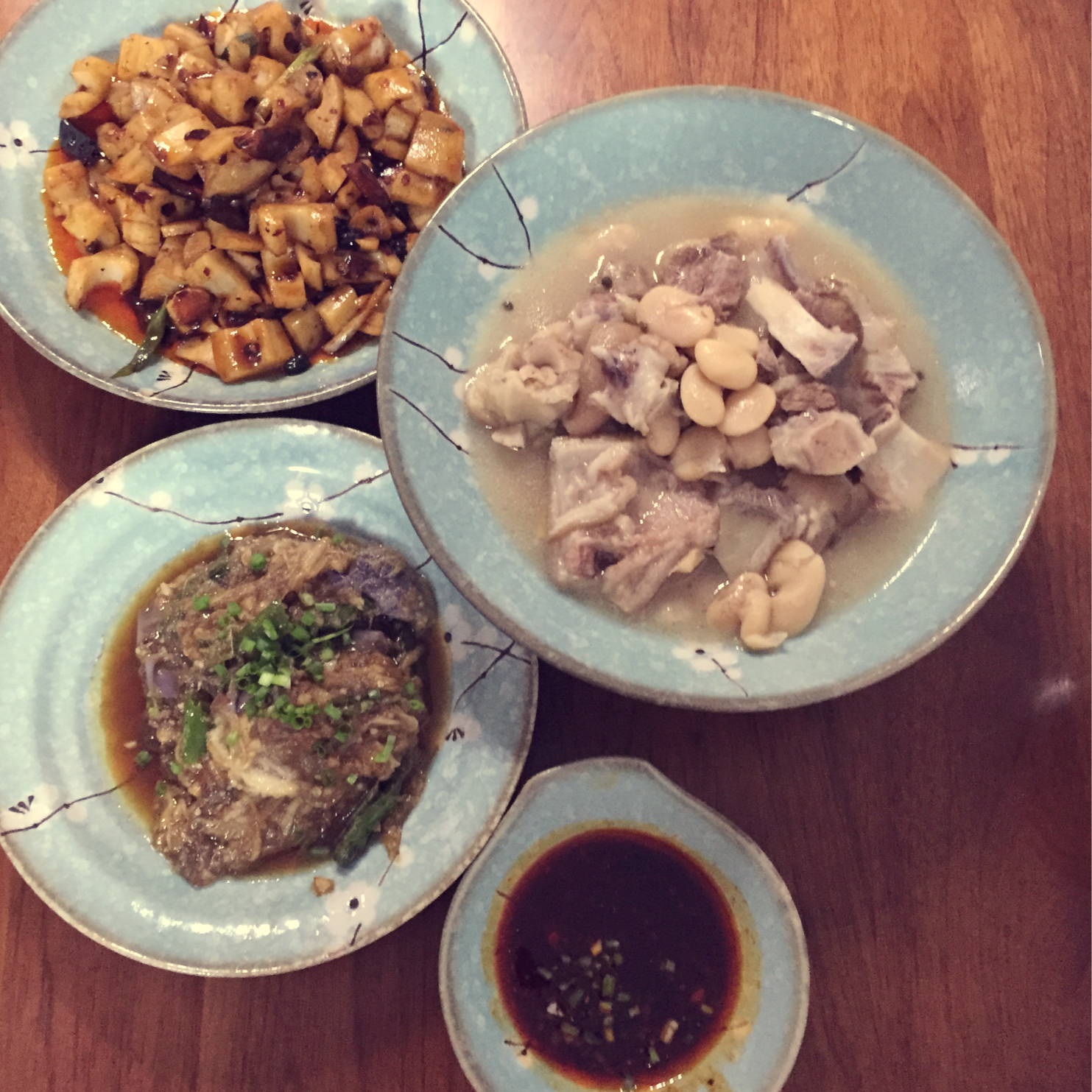 雪豆猪蹄汤