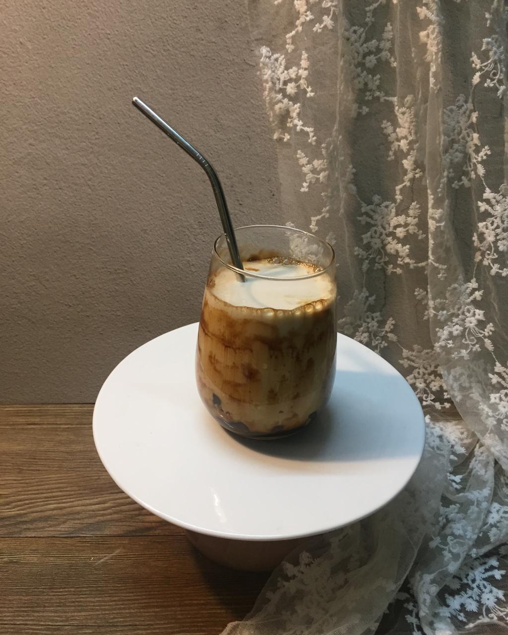 黑糖珍珠鲜奶-在家喝鹿角巷