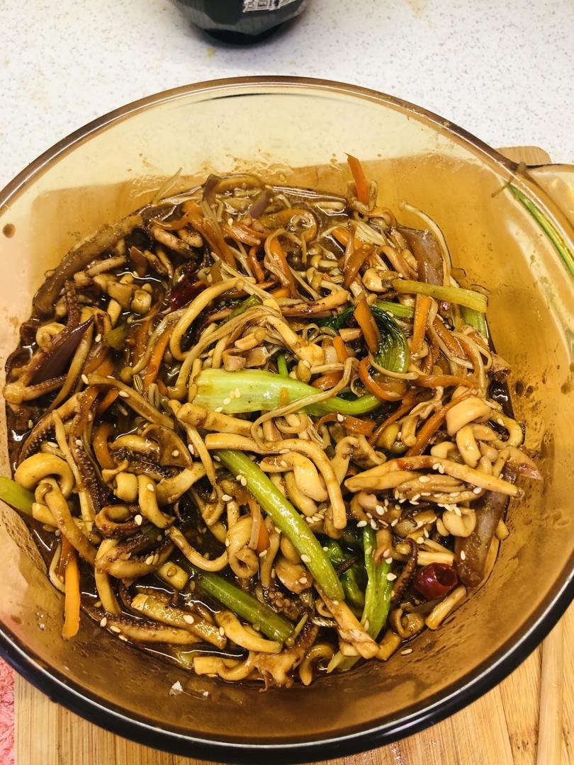 干锅酱香鱿鱼