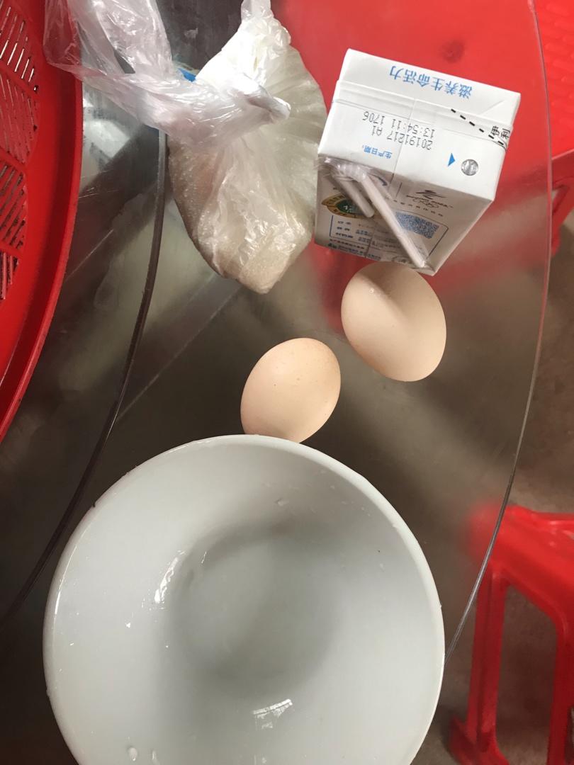 贼好吃的牛奶鸡蛋布丁
