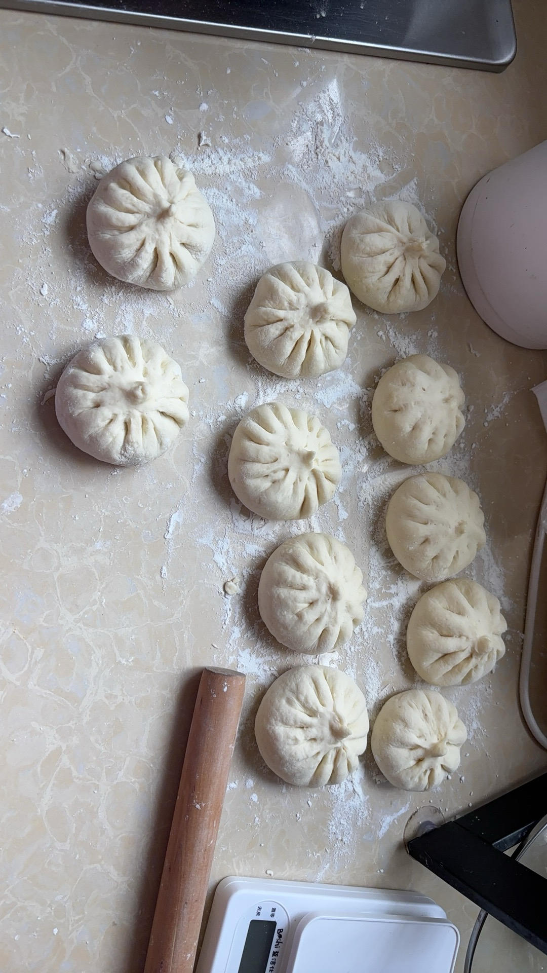 松软多汁的肉包子