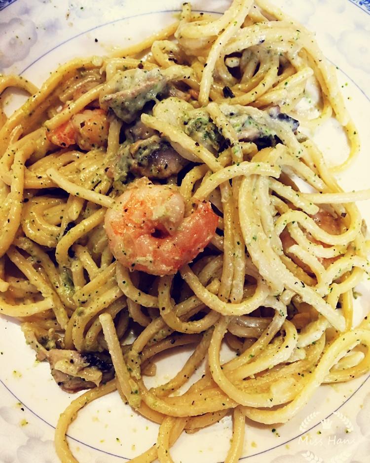 奶香浓郁的西兰花虾仁意面！