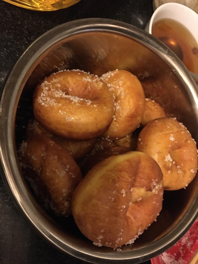 🍩超快手一小时低糖无需烤箱的甜甜圈（详细视频）