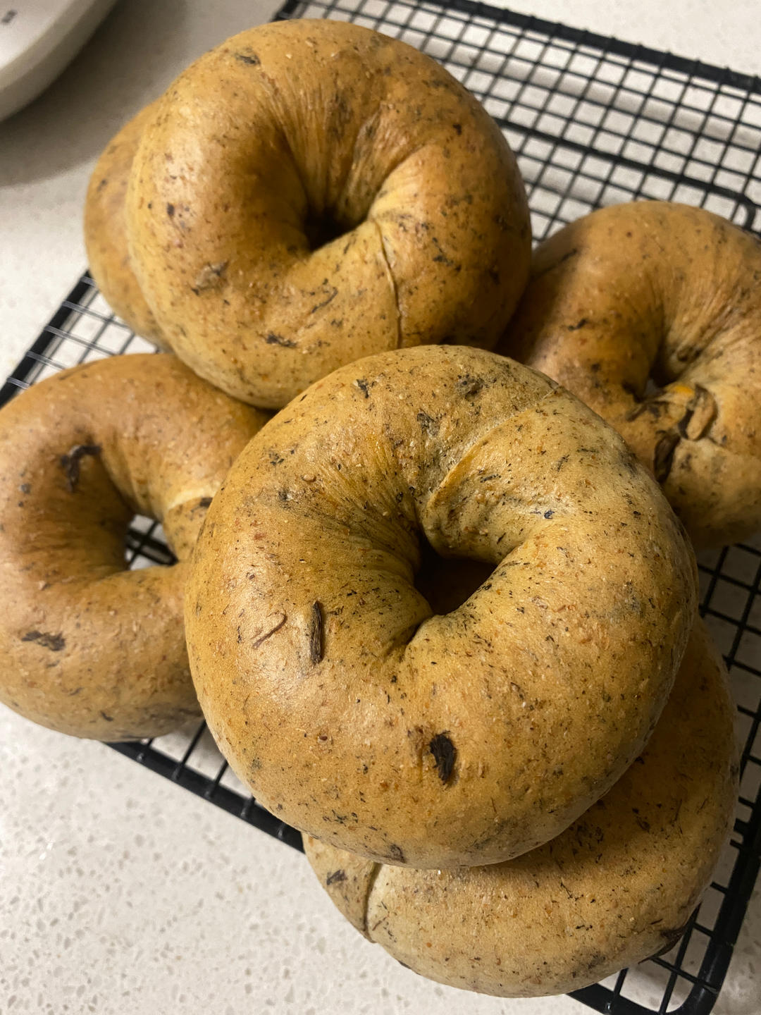 梅菜干川味腊肠全麦贝果