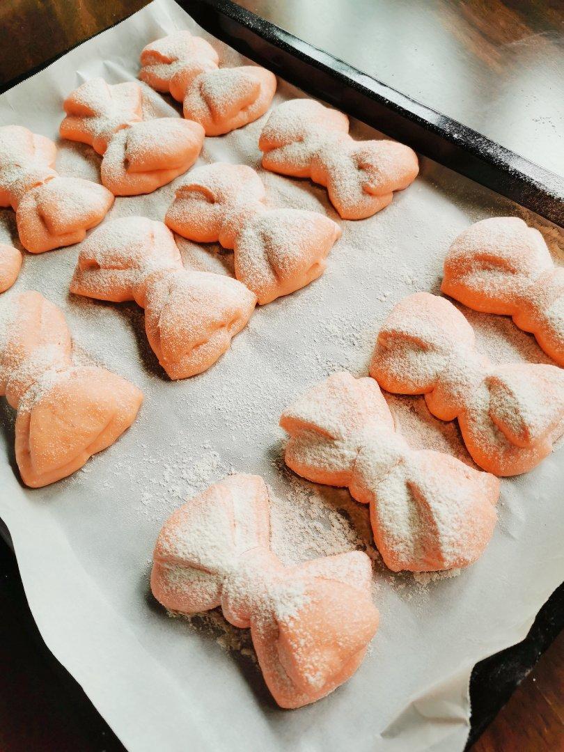 甜蜜少女心-蝴蝶结面包