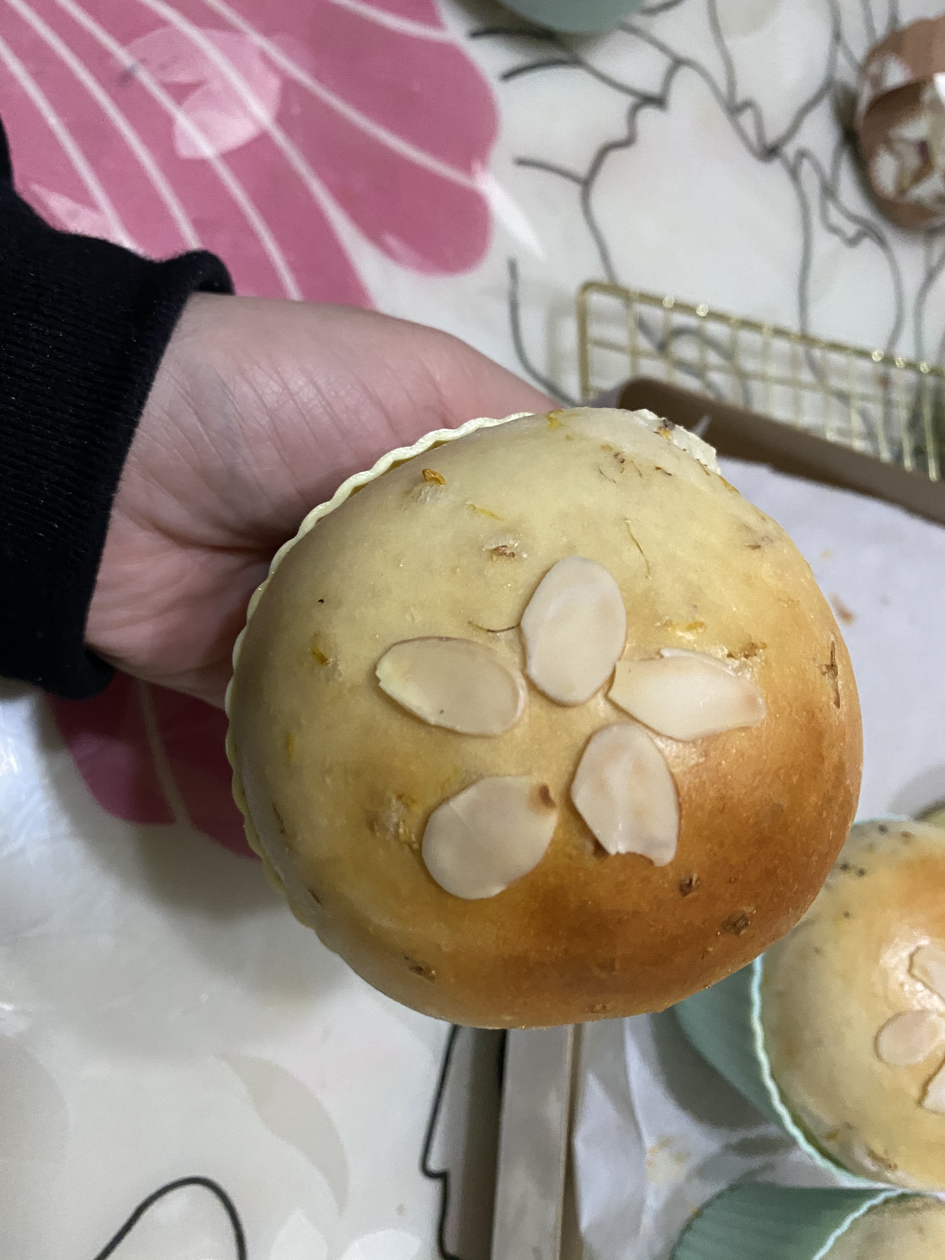 可爱软萌又好吃的桂花奶酪小面包（中种法）的做法