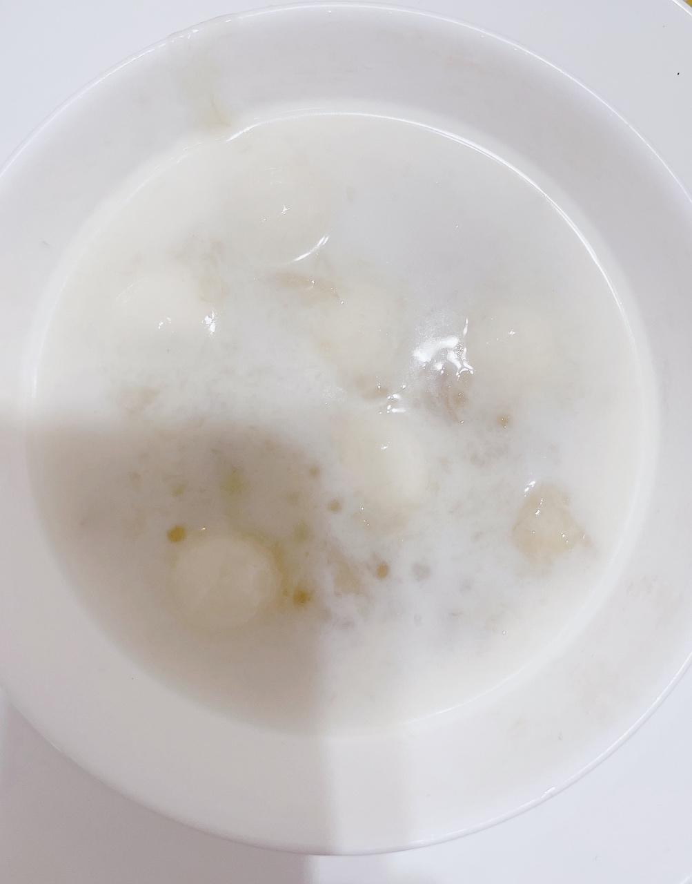 简单易学西米露蕃薯芝麻汤圆