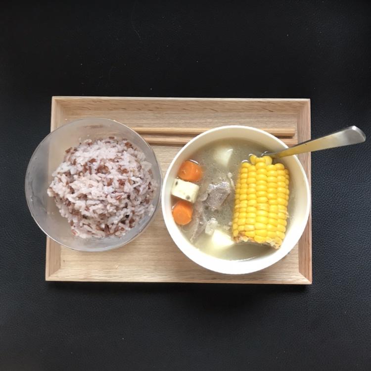 排骨玉米汤