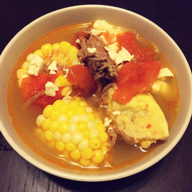 西红柿豆腐玉米汤