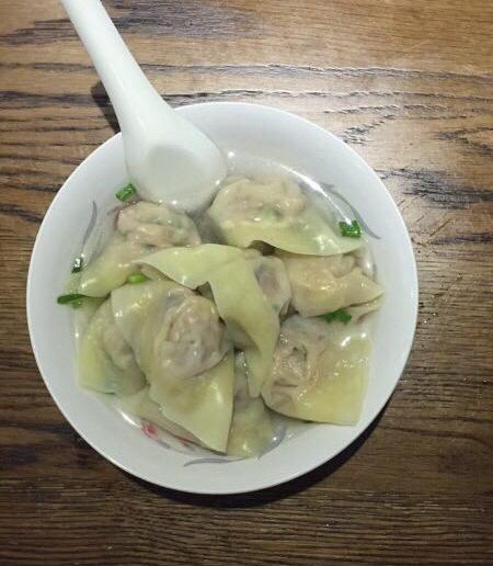 芹菜香菇肉馄炖