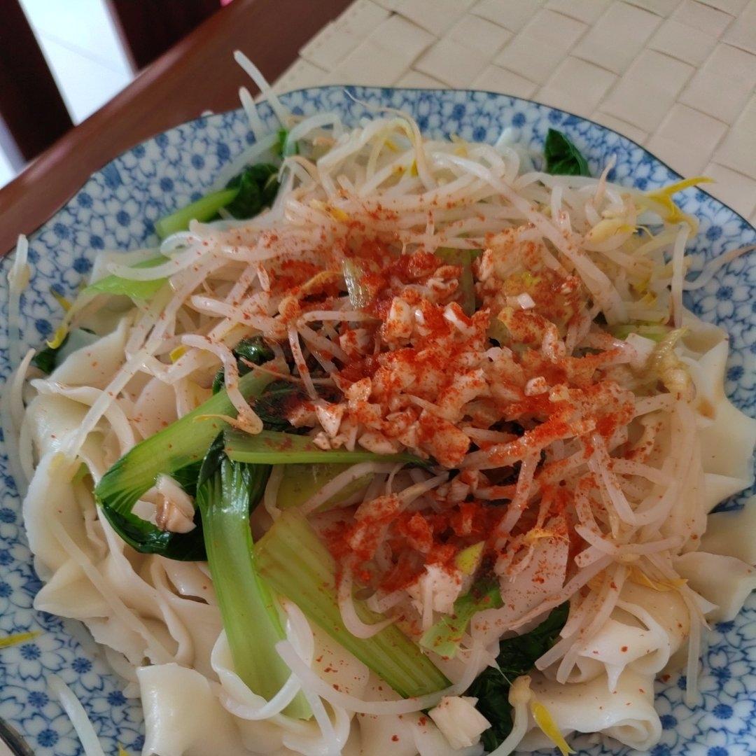 十分钟就能吃上的超简单油泼面