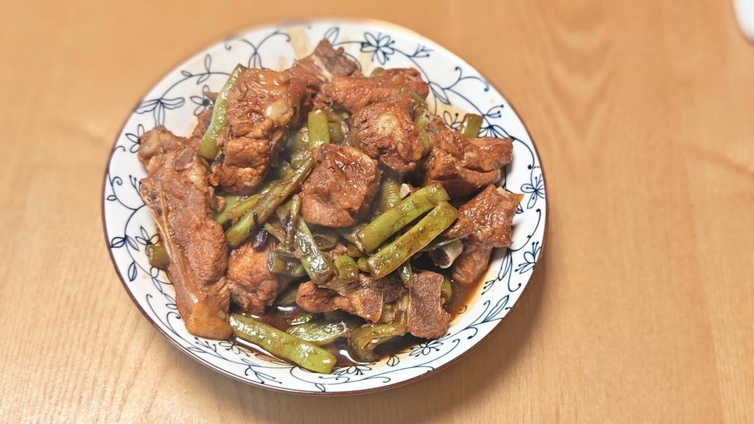 『家常料理笔记』排骨炖豆角