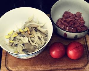 平菇肉片豆腐汤的做法 步骤1