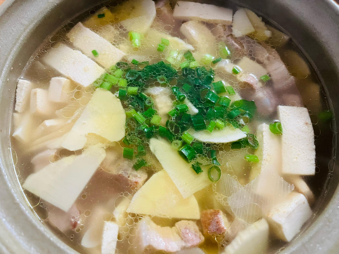 口蘑冬笋排骨汤