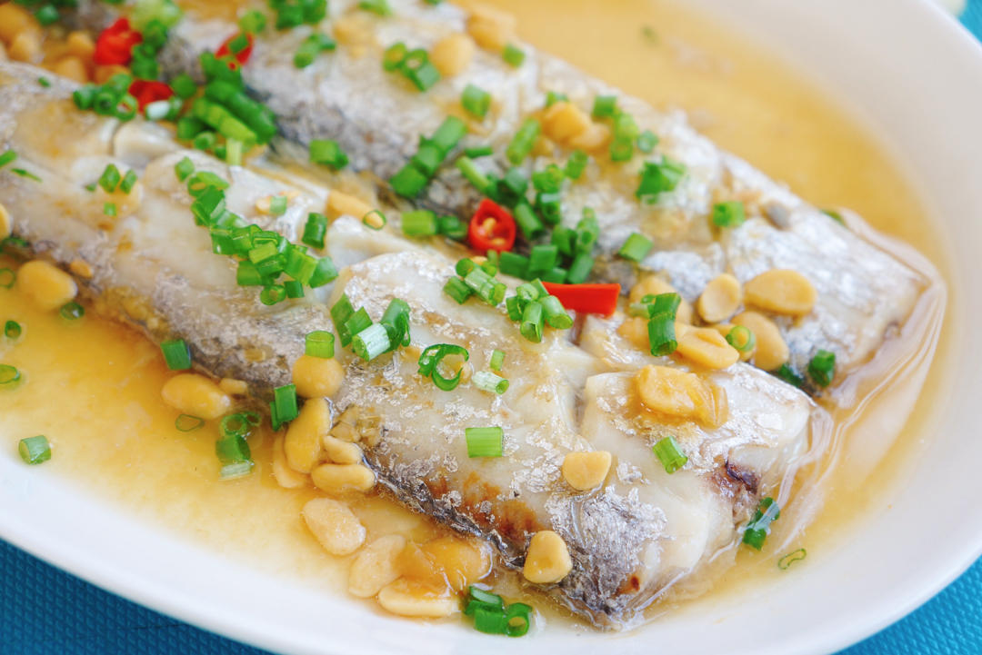 普宁豆酱蒸带鱼