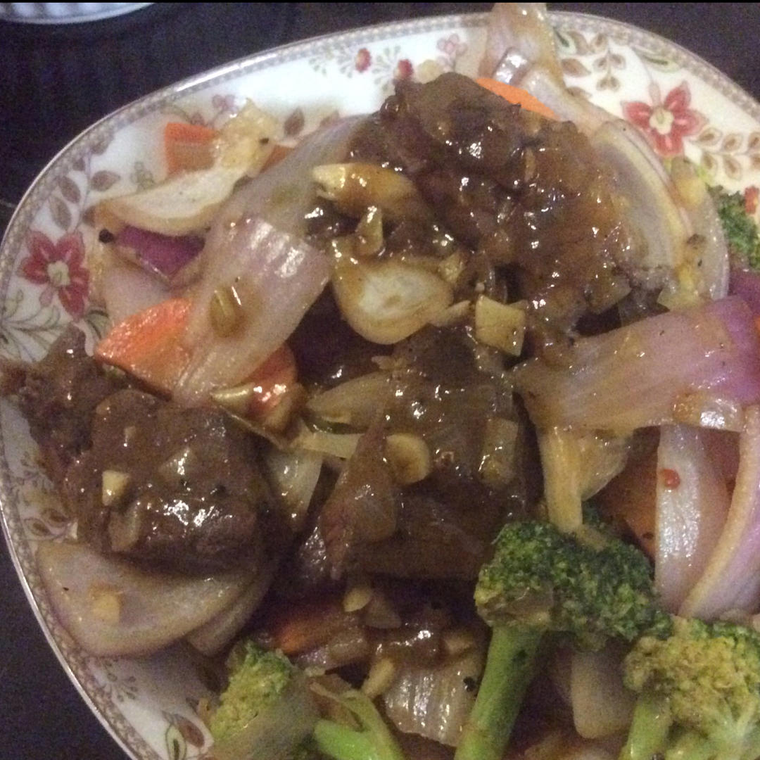 黑椒牛仔骨