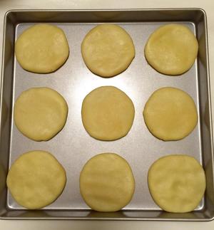 老婆饼（奶黄馅、黄油版）的做法 步骤9