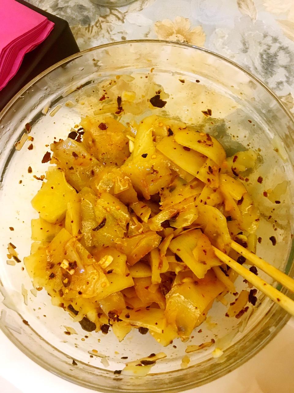 不开心就乔气做的凉拌土豆