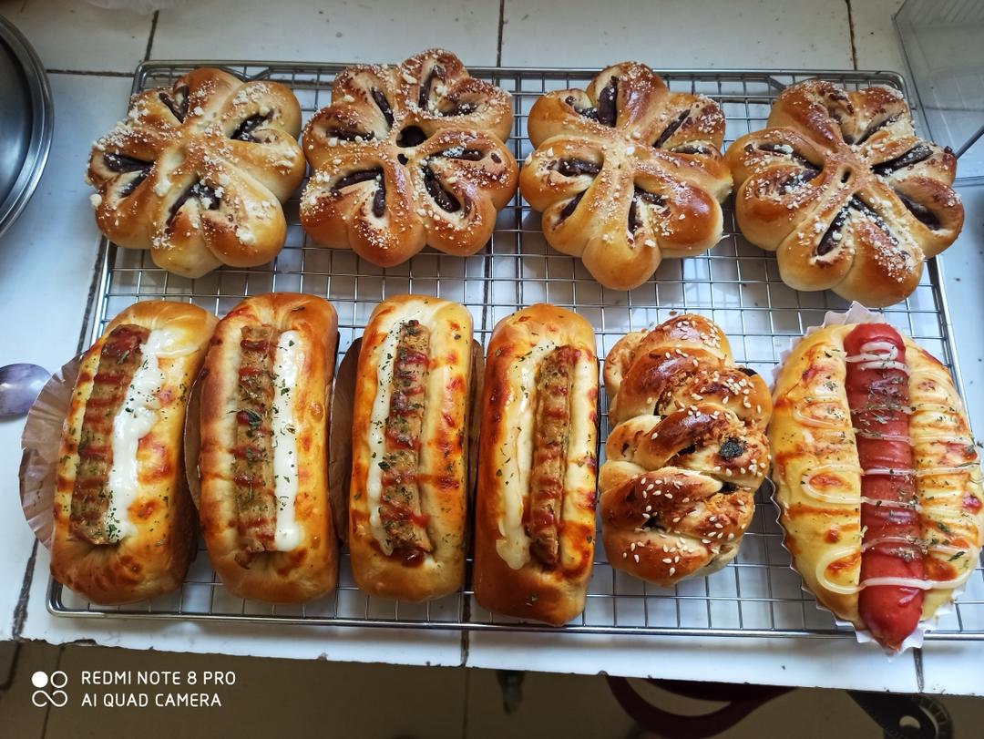 出炉就秒光！黑椒猪排面包！