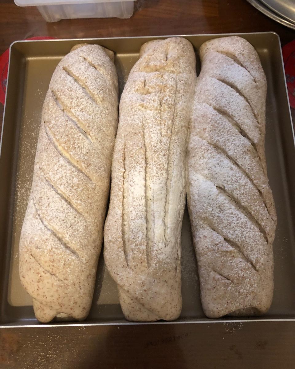 内心柔软的蔓越莓芝士软欧包