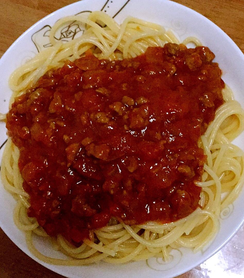 番茄肉酱意大利面