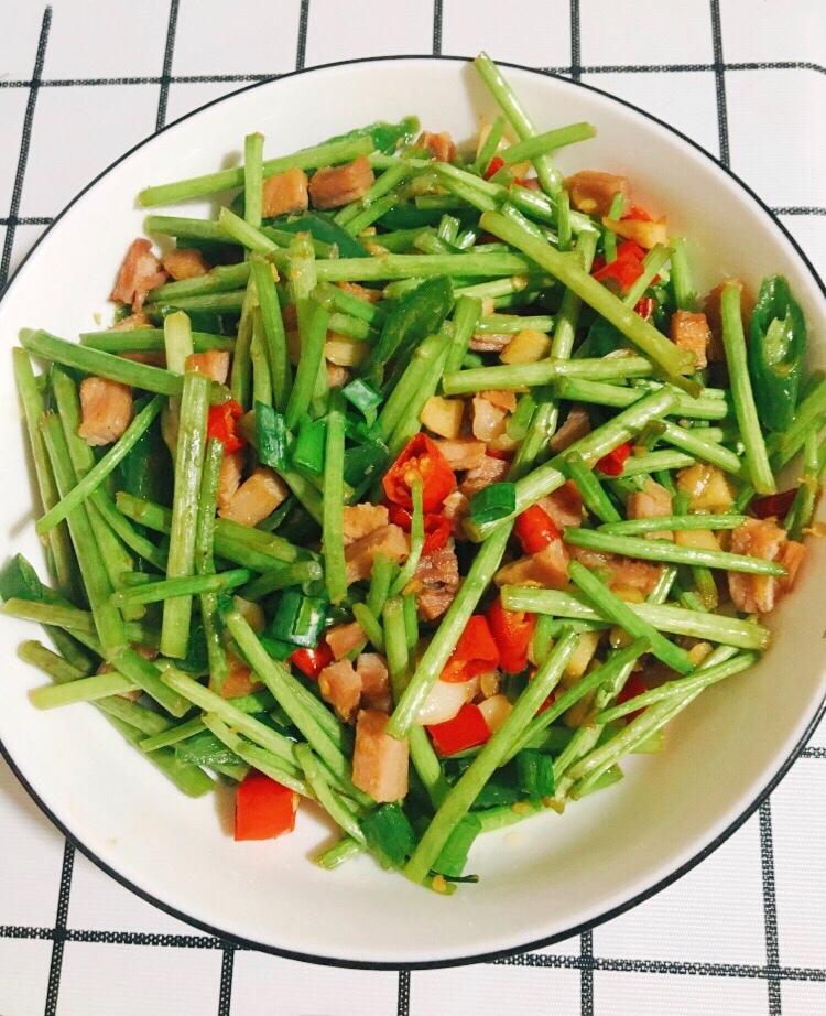 芦蒿炒腊肉