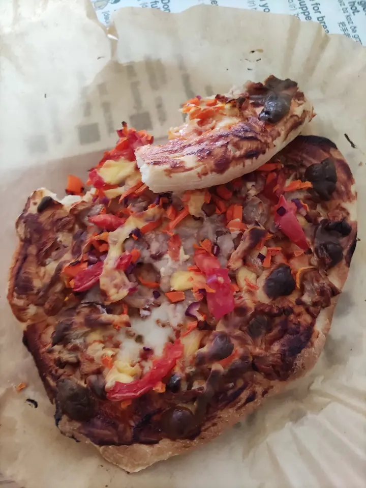 『万用面团』厚而有嚼劲的披萨皮！简单一次发酵！