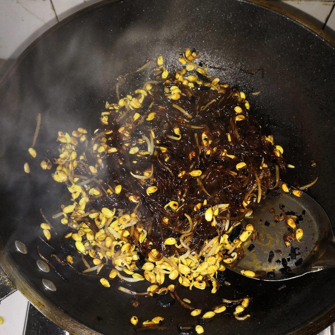 黄豆芽炒粉条