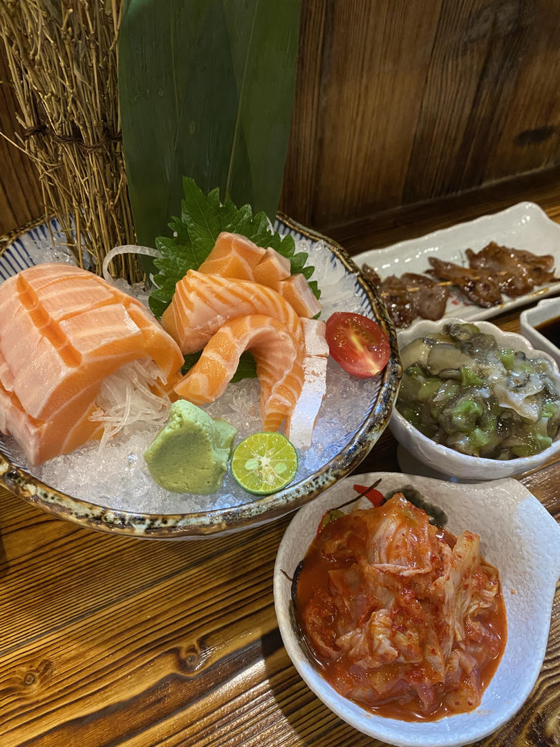 三文鱼腩刺身