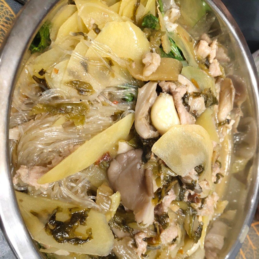 酸菜肉片
