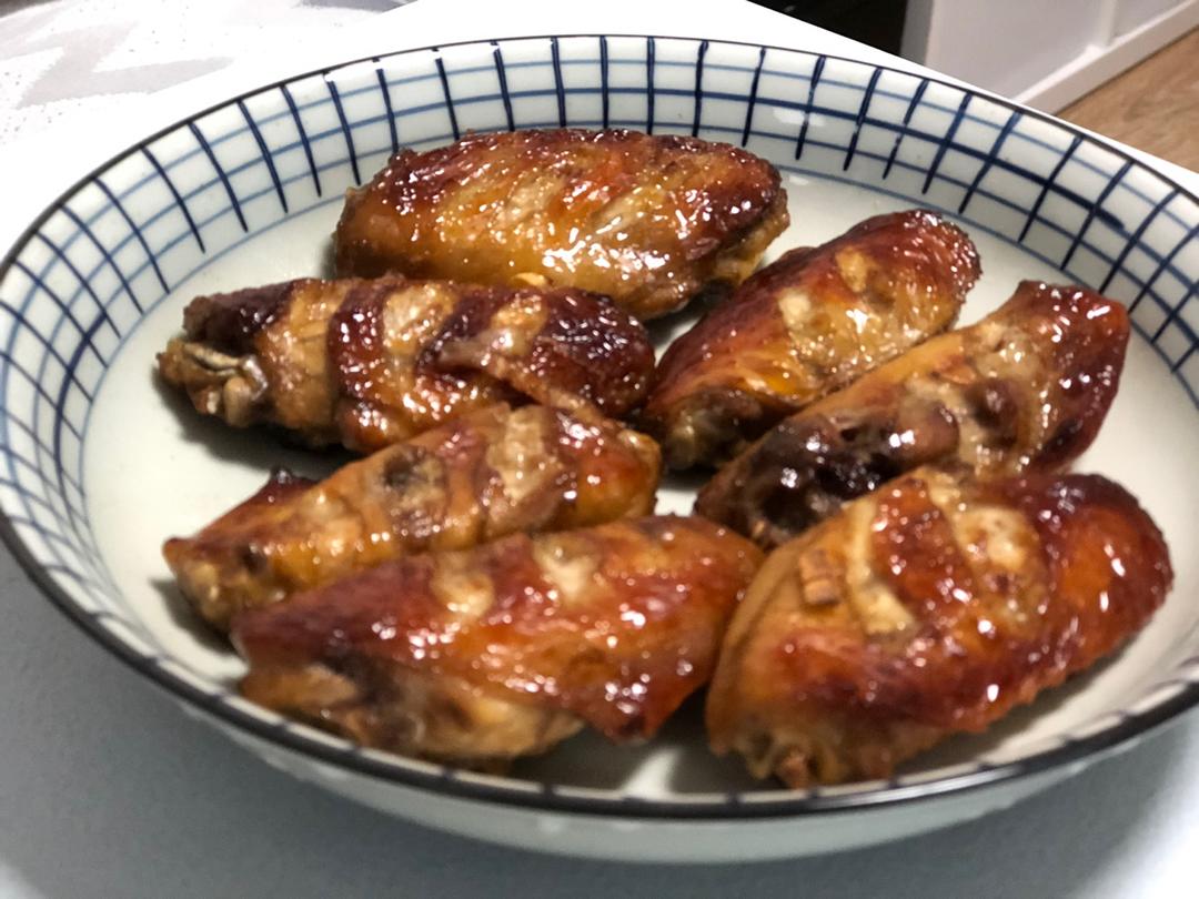 烤鸡翅中～香到没朋友的经典做法！