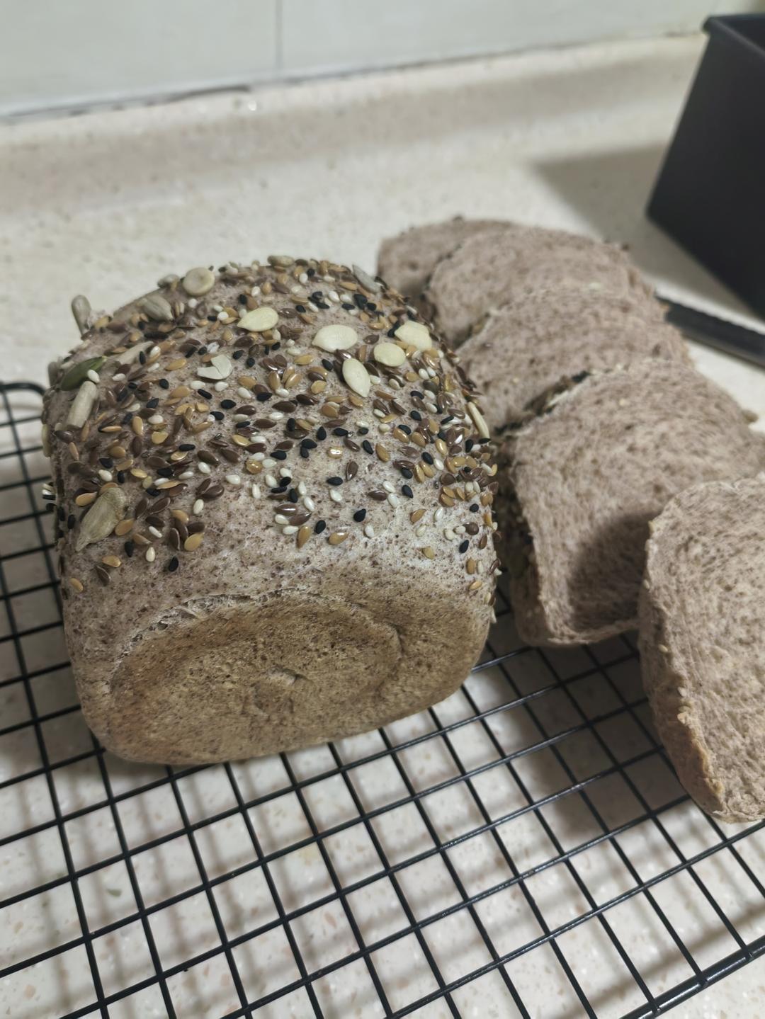 减脂面包｜黑全麦种籽吐司🍞低卡饱腹，满口麦香