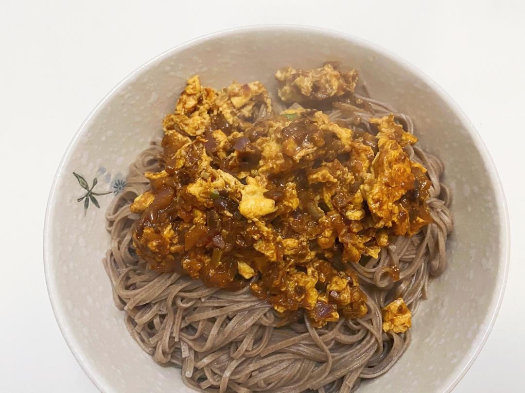 鸡蛋炸酱面 ｜超好吃的快手主食