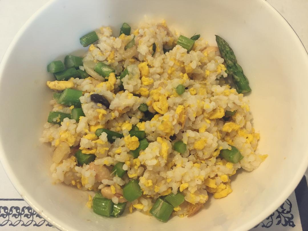 芦笋蛋炒饭
