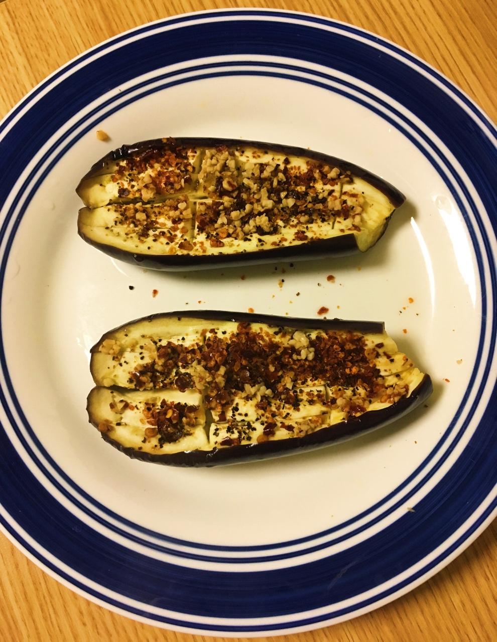 好好酱友友酱做的微波炉烤茄子