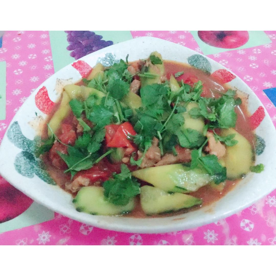 炝炒番茄黄瓜