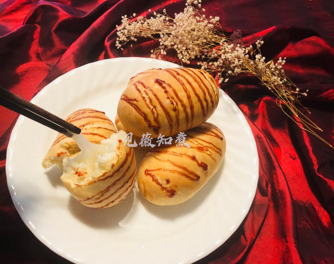 拉丝麻薯面包