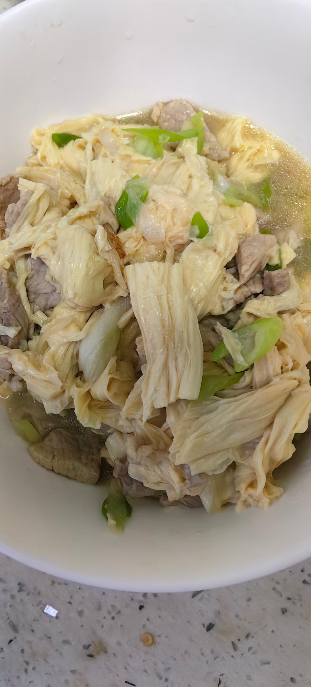 腐竹炒肉