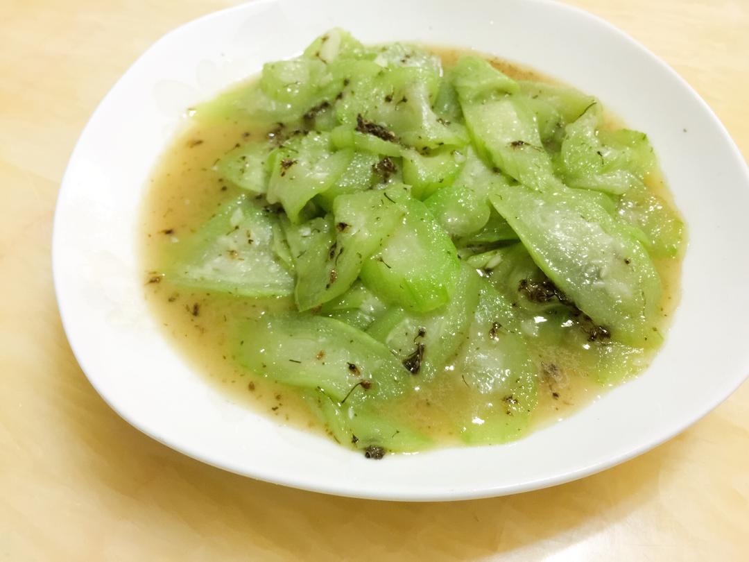 野山葱花炒丝瓜