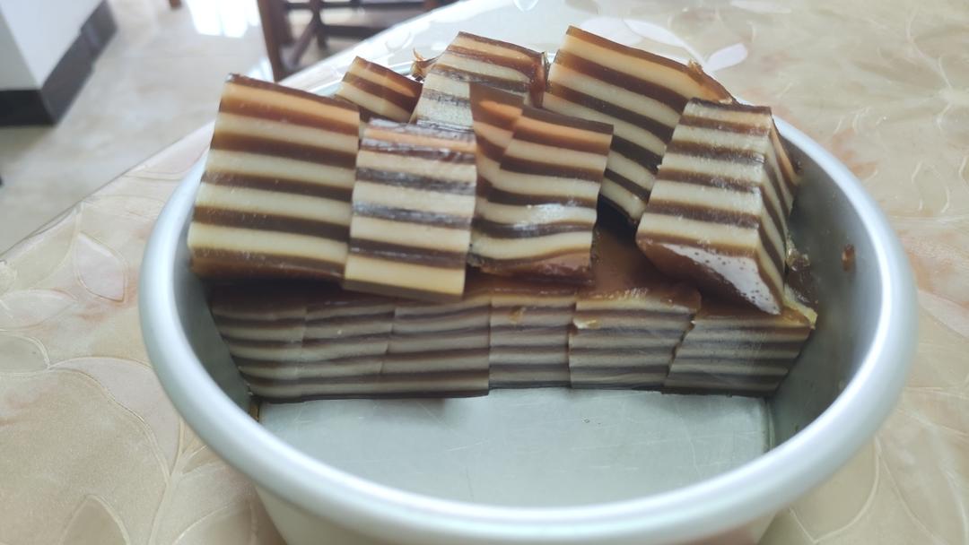 牛奶千层马蹄糕，广东人的最爱，配方比例详细介绍。新手也能一次成功