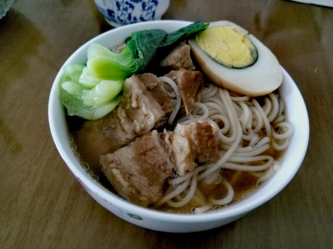 卤肉面