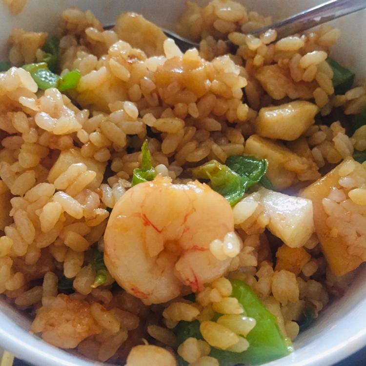 墨鱼丸炒饭
