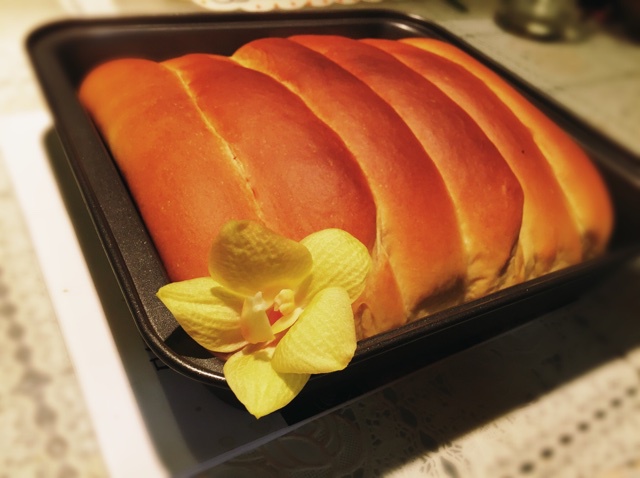 港式牛奶排包