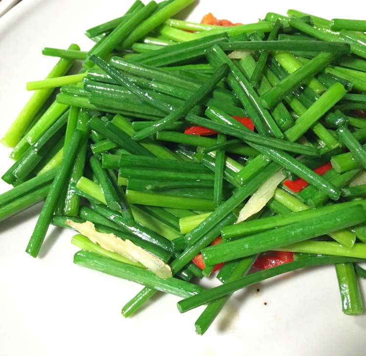 清炒韭菜花