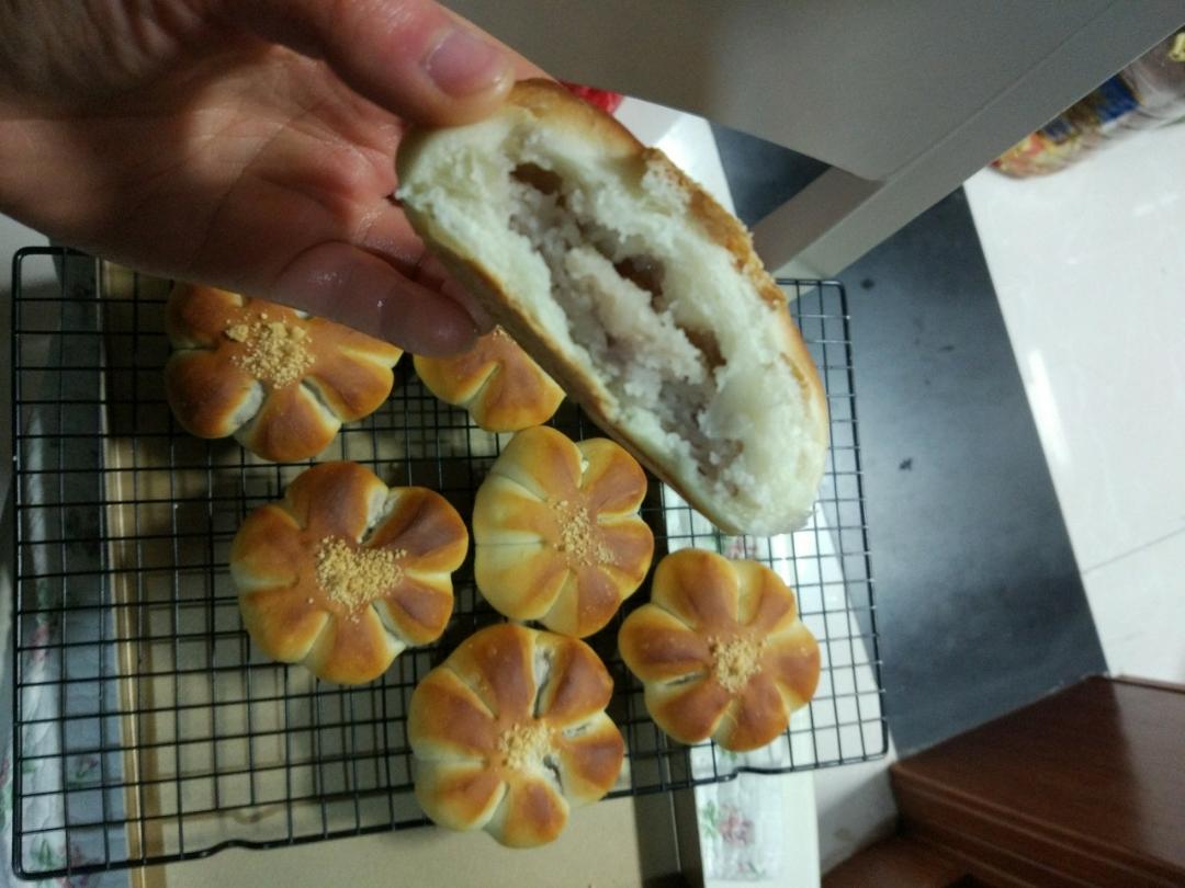 软噗噗的香芋小包