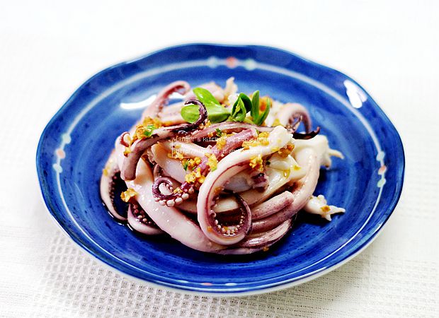 地中海风味的鱿鱼蒸